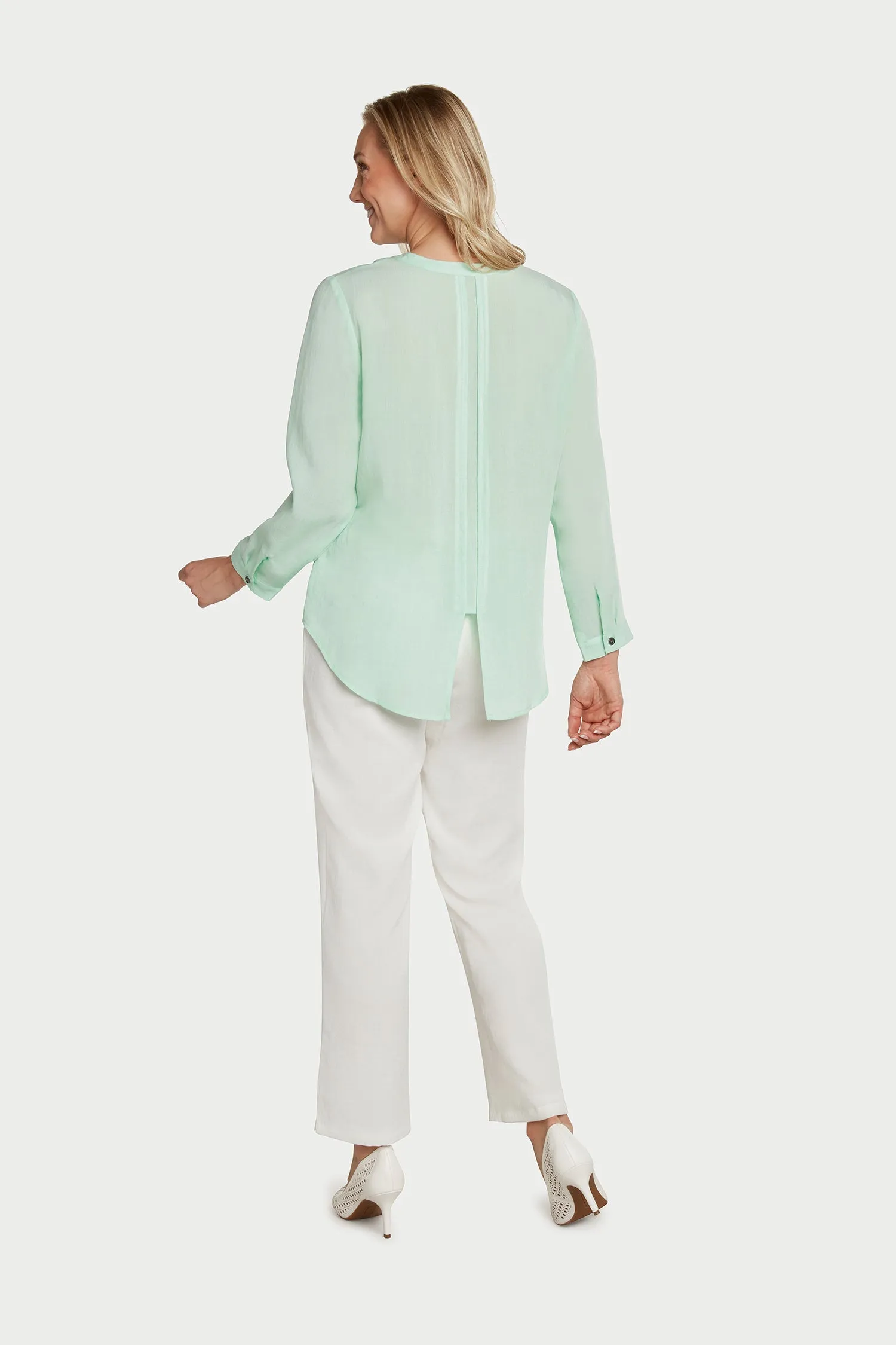 AA270 - Ruffled Neck Linen Pullover