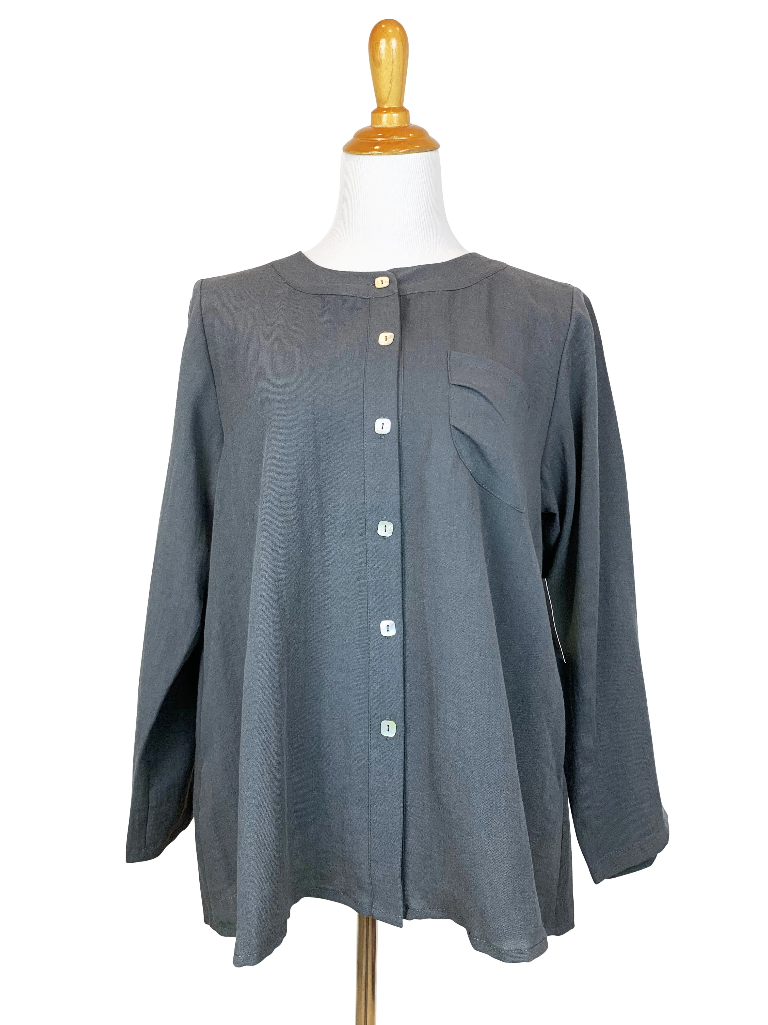 AA66 - Front/Back Button Linen Top