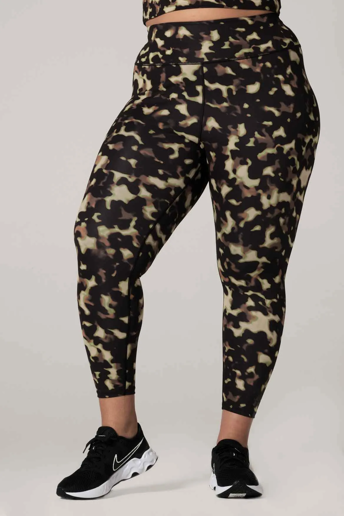 Camila High Waist Front Pocket Legging Blur Camo