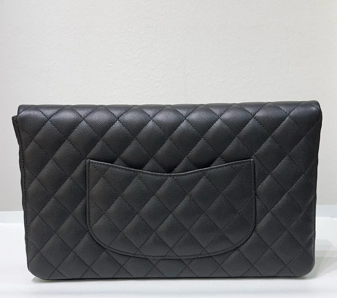 Chanel Quilted Caviar Classic Clutch Black GHW