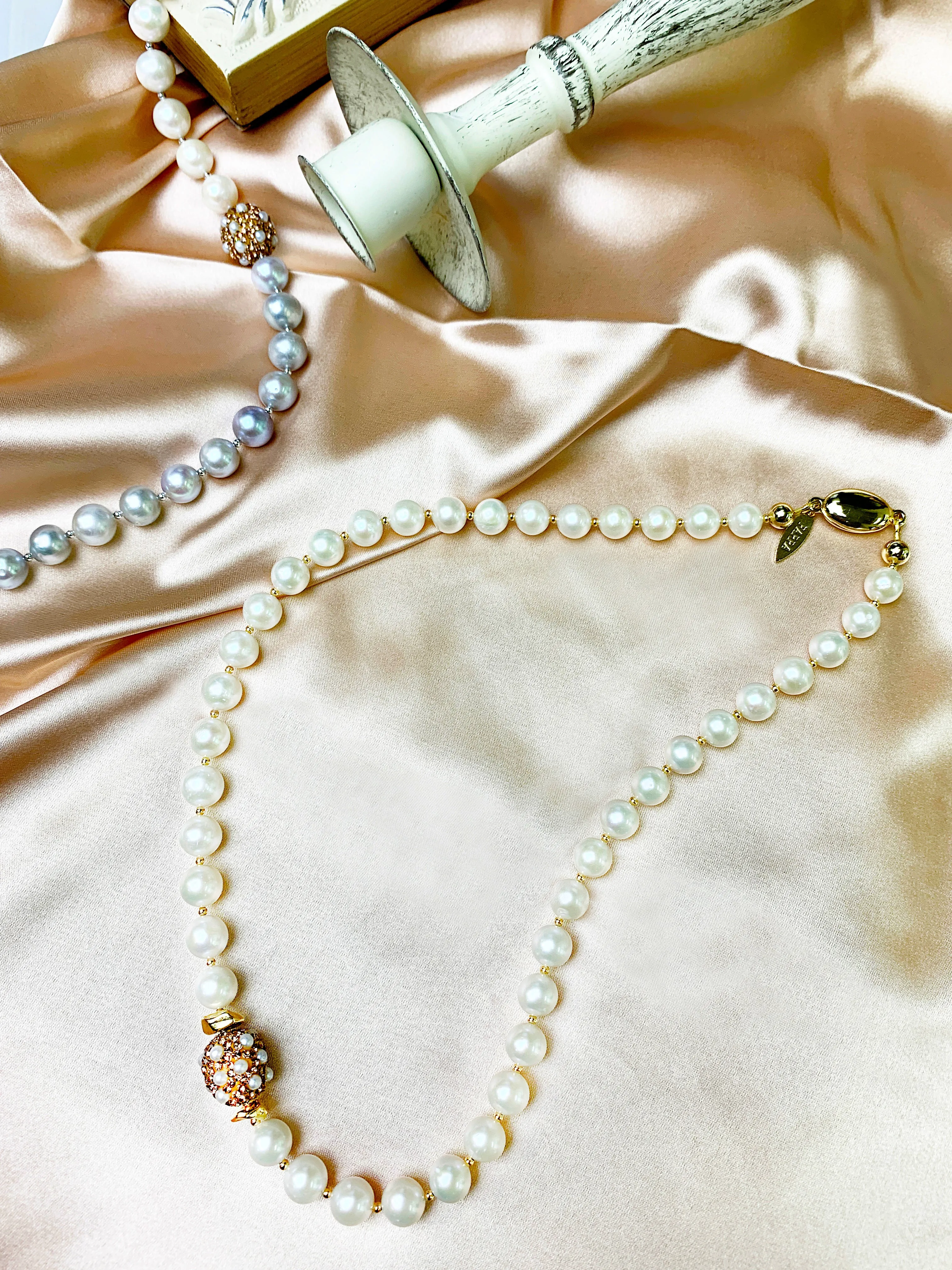 Classic Freshwater Pearls Short Necklace FN026