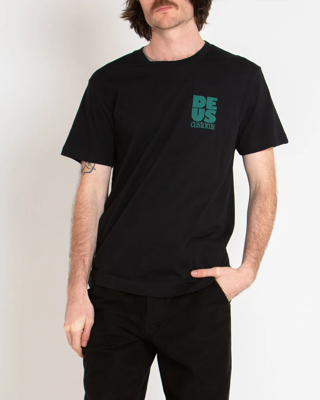 POSTAL TEE - BLACK