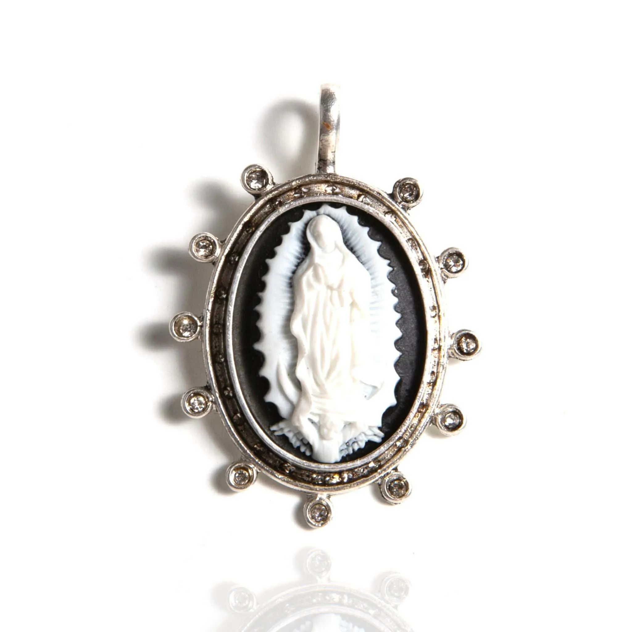 Virgin Cameo Large Medallion